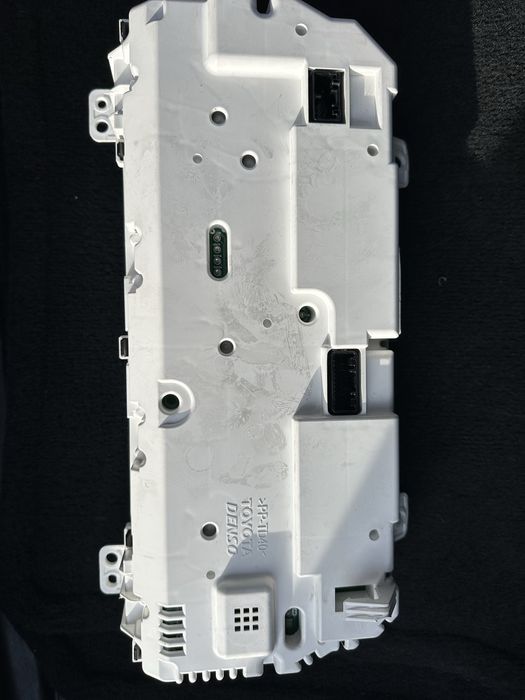 Продам щтиок прибор На камри 50