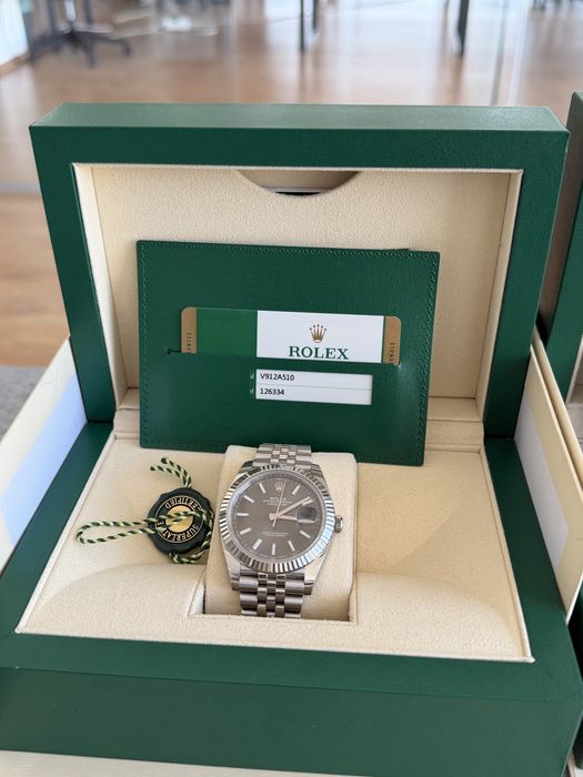 Ceas Rolex Datejust 41mm - ref. 126334- bezel fluted - Rhodium Dial