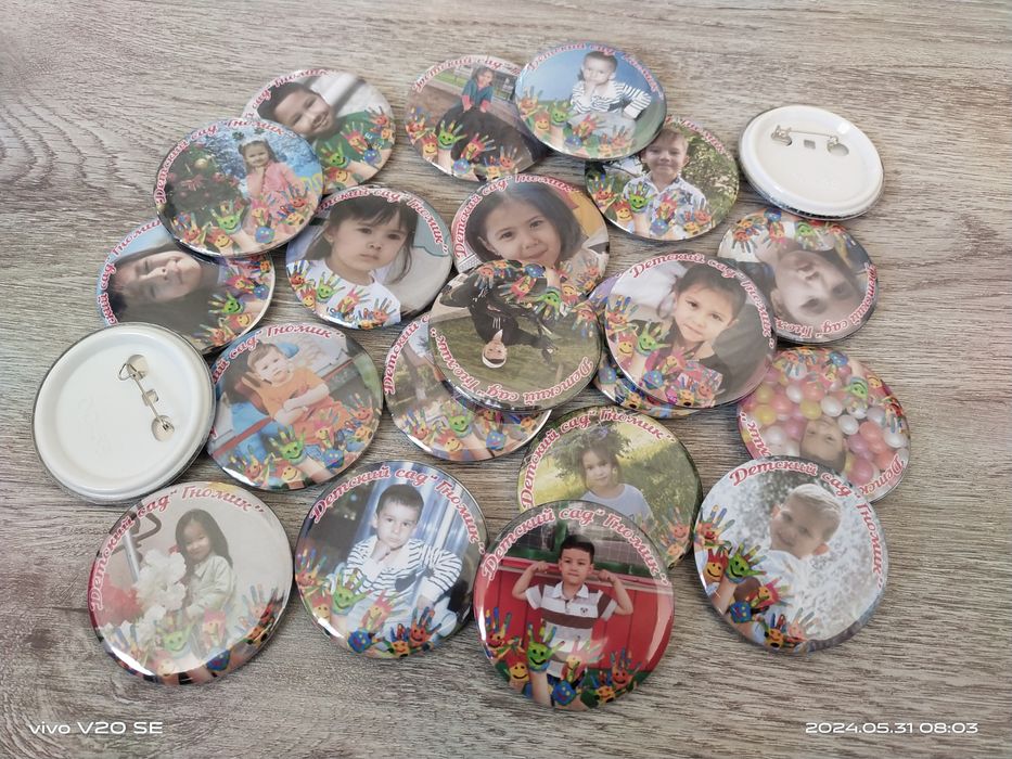 Значок с фото лого znachok