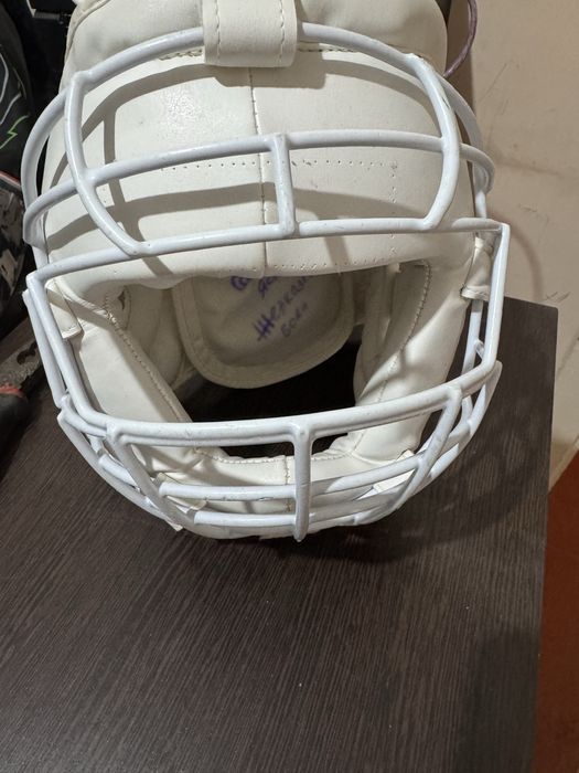 Продам защитный шлем