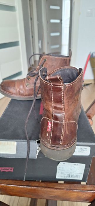 Levis, ghete marimea 40