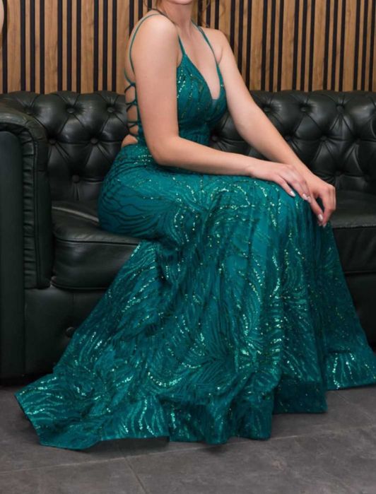 Официална рокля (тип "русалка", размер S-M)