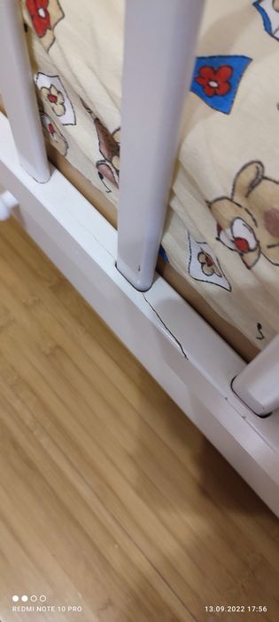 Детская кроватка с матрасом