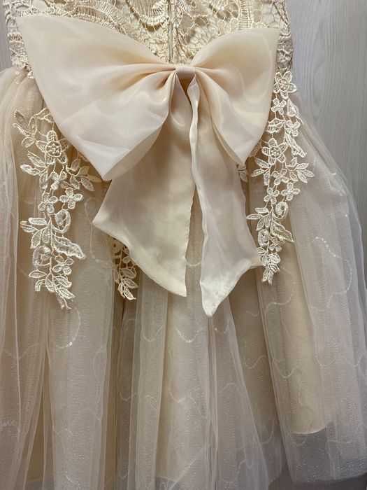 Платье на 7-10 лет ростовка 130- 140