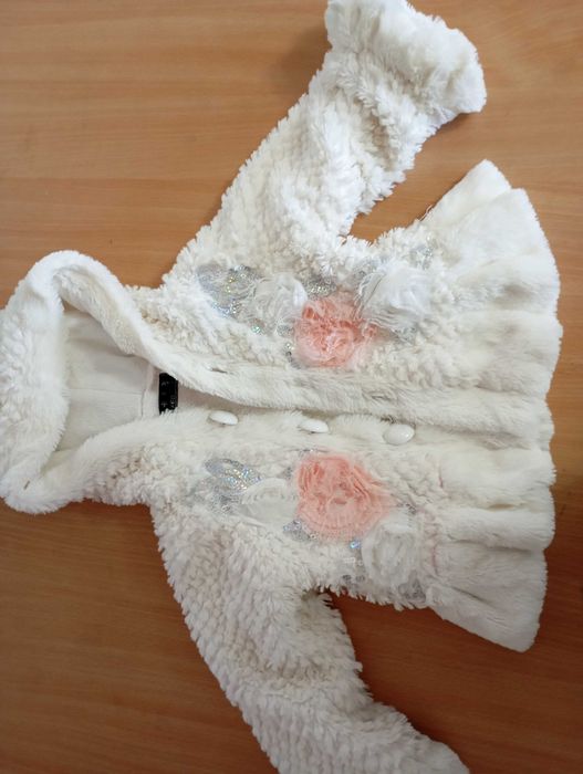 Продам детскую одежду для девочек от рождения и до 7  лет