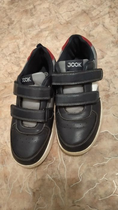 Кроссовки мальчикам