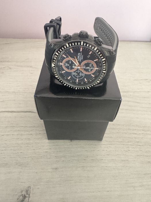 Ceas Lorus (by Seiko)