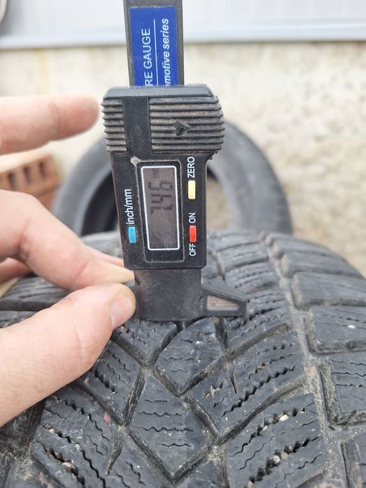 Зимни гуми 215/55/16