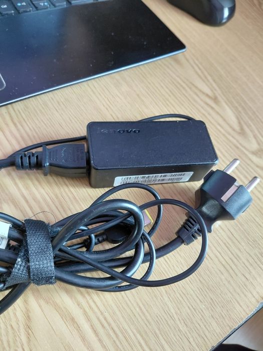 Vand încărcător de laptop lenovo t450