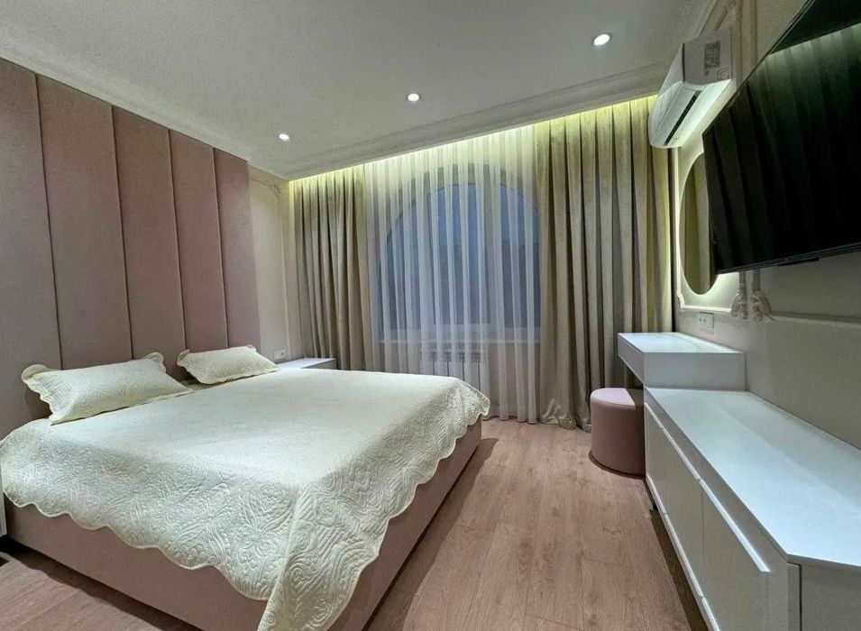 Новомосковская 4 комнт а Сдаётся безупречная квартира в новостройке