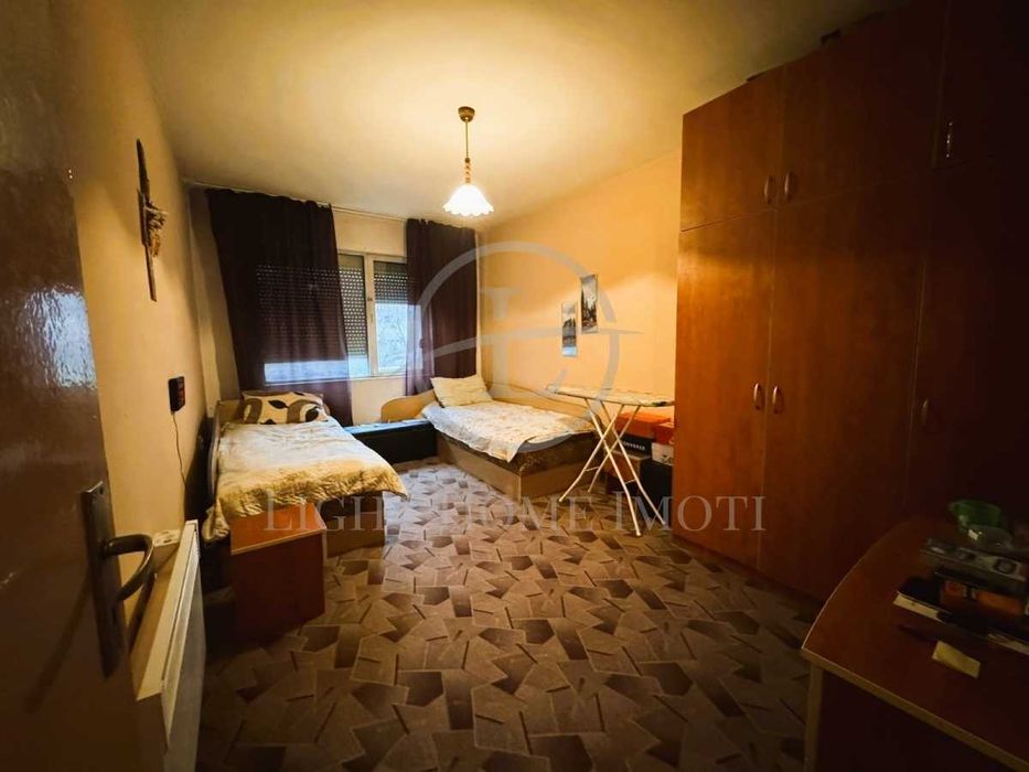 Продава се Тристаен апартамент в Пловдив, Каменица 1 - 102 кв.м за 1275 €/кв.м - Снимка #8