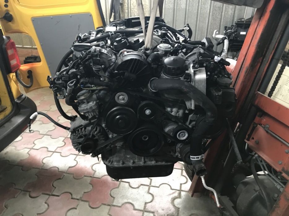 Двигатель на Мерседес