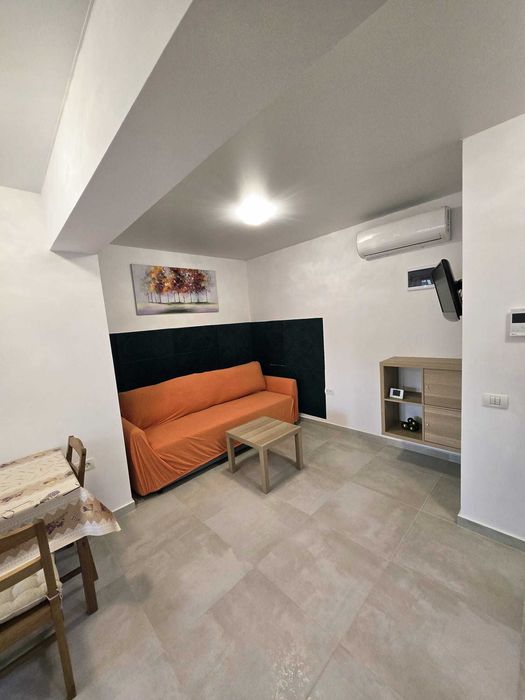 Inchiriez ap 2 camere tip studio, Etaj 6 din 7, Parcare,metrou Berceni