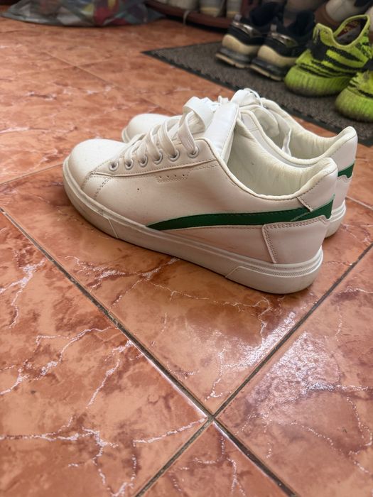 Продавам маратонки номер 41