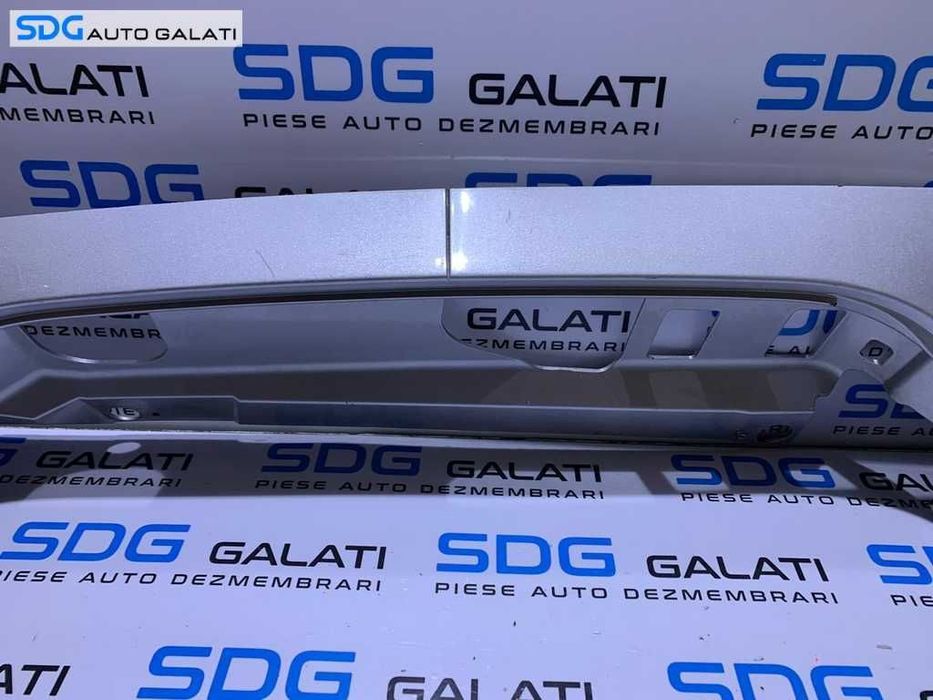 Ornament Rama Suport Tripla Lampa Stop Dreapta cu Suport Rupt Fiat Doblo 2005 - 2009 Cod 735388405 [L7900]