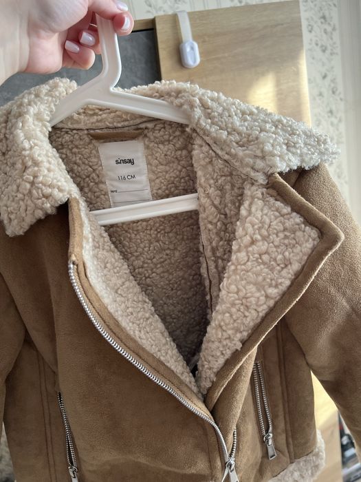 Продам дубленку на девочку