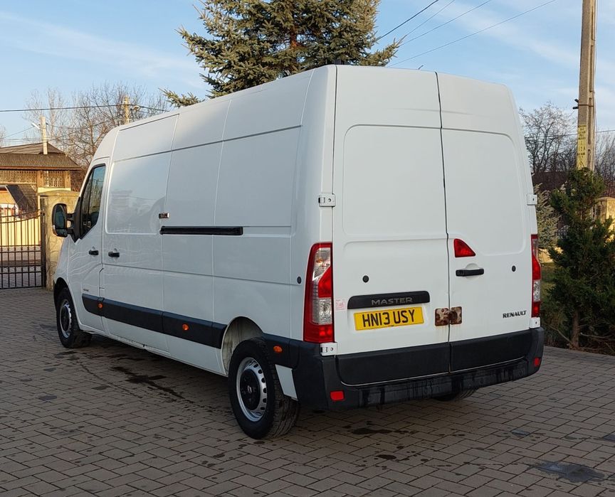 Renault Master din 2014 motor 2.3 diesel Manual Volan pe dreapta
