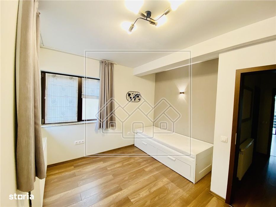 Apartament cu 3 camere si balcon mare, la cheie, terasa mare