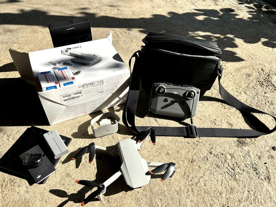 DJI Mini 2 - 3km zbor, impecabila, 2 baterii, cutie originala