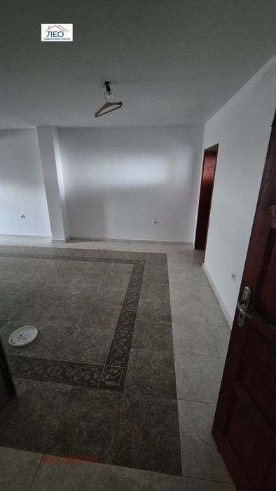 Склад в Габрово, област-гр.Севлиево площ 1892 цена 400000