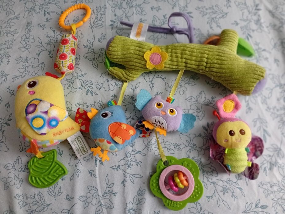 Игрушки на коляску