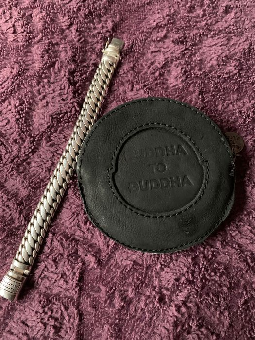 Продавам оригинална сребърна гривна Buddha to Buddha Ben Medium