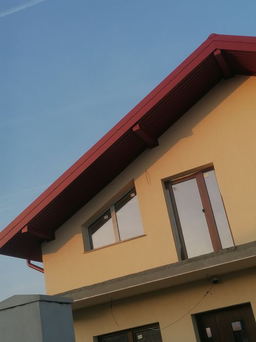 Tigla metalica jgheaburi burlane reparatii acoperis garduri terase foișoare