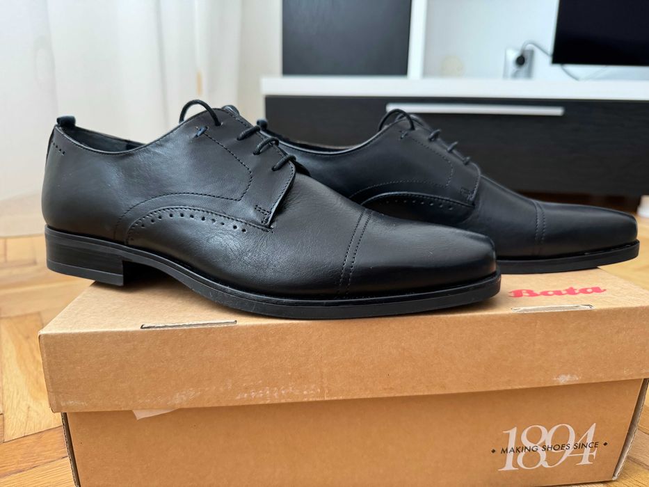 Pantofi eleganti Bata pentru barbati, piele naturala, marime 42, NOI