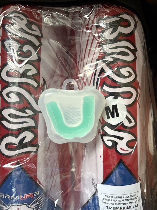 Echipament complet pentru MMA