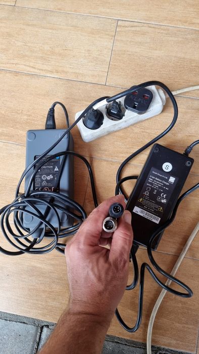 Încărcător original 5 pini bicicleta trotineta electrica 29,4V42V54,6V