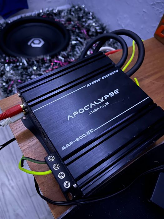 Продам усилитель сабвуферный