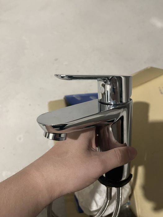 Продам смеситель Grohe