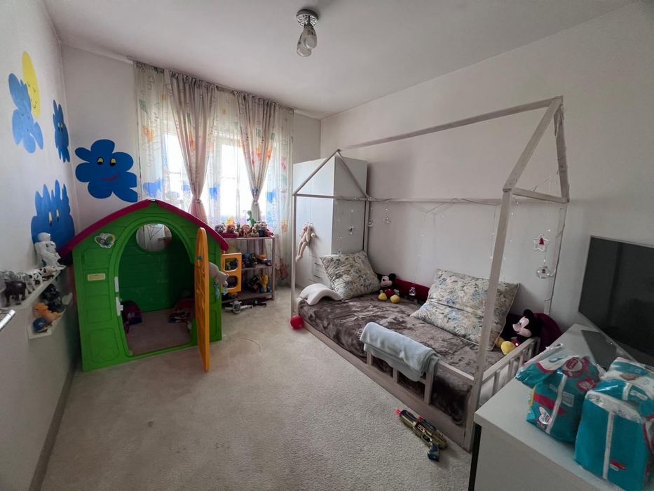 Apartament 4 camere