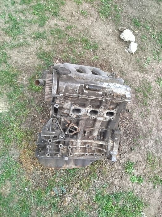 Двигатель Mazda xedos 6