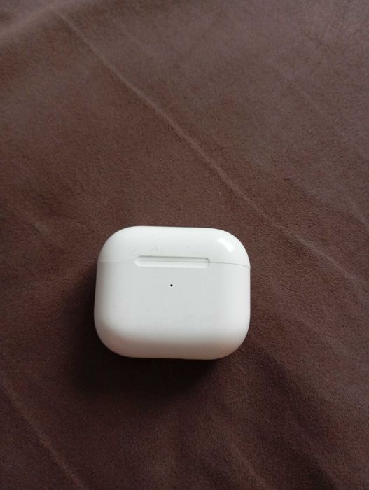 Продаю наушники airpods pro