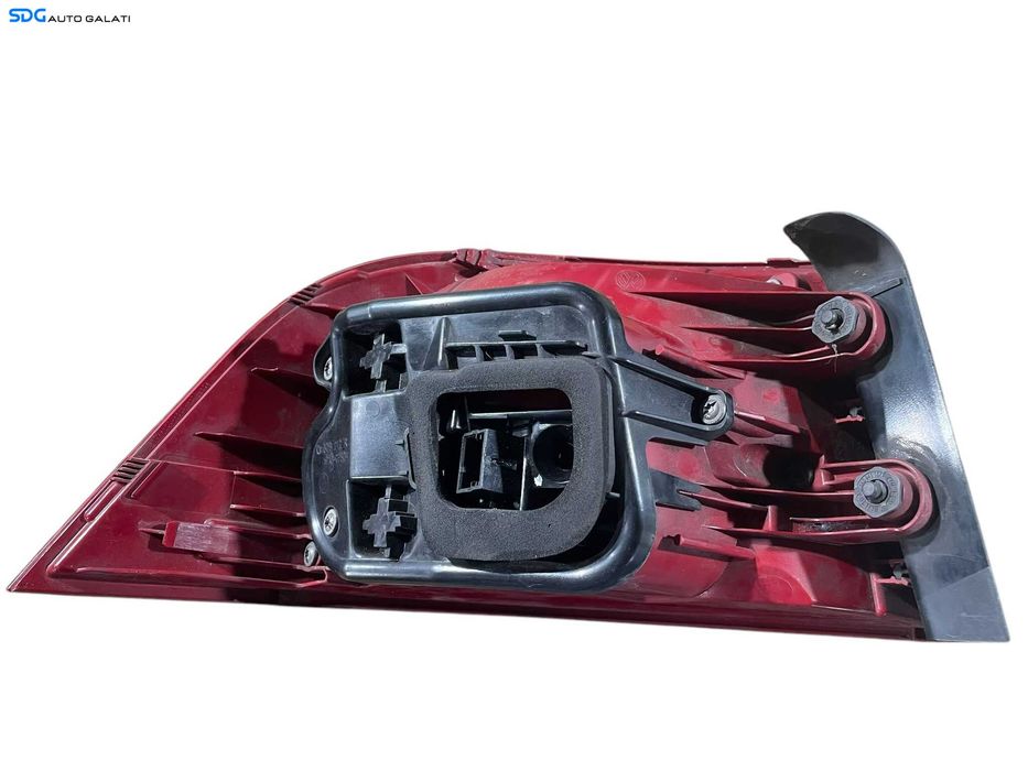 Stop Lampa Tripla Dreapta Halogen de pe Aripa Caroserie Volkswagen Passat B7 Break Combi 2010 - 2015 Cod 3AF945096C [LR0321]