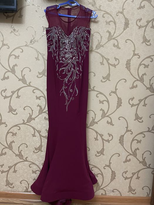 Продам платье вечернее