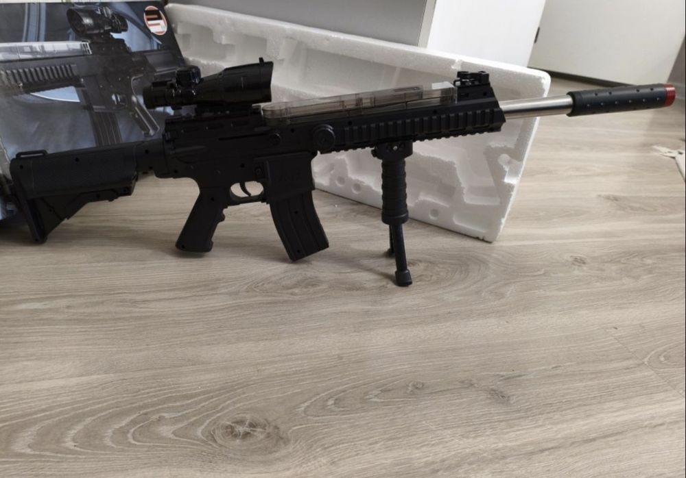 Продам игрушечный автомат