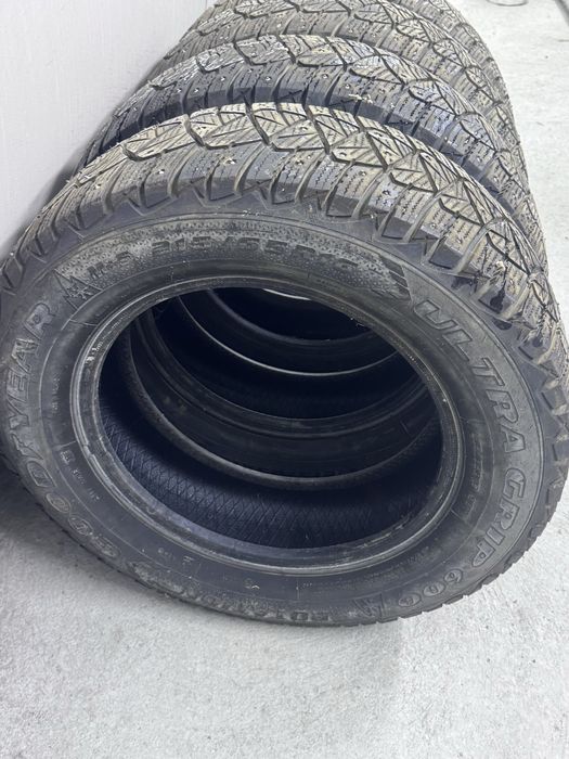 215/65/16 комплект Goodyeer