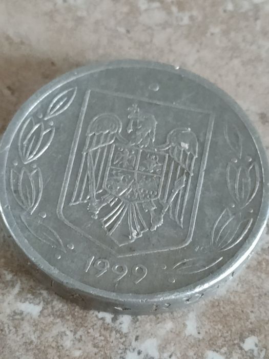 Vând moneda veche 500 lei