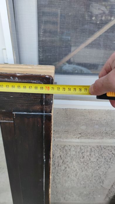 Fereastră termopan din lemn .