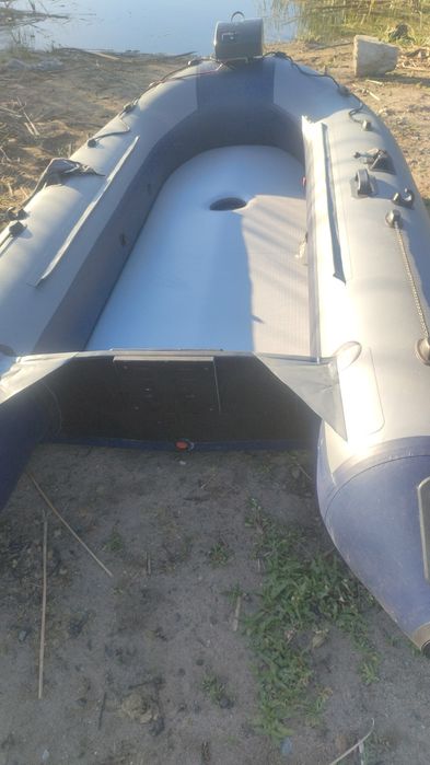 Лодка муссон 3200