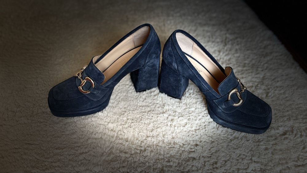 Жестоки обувки! Естествен велур/ Aguamarin