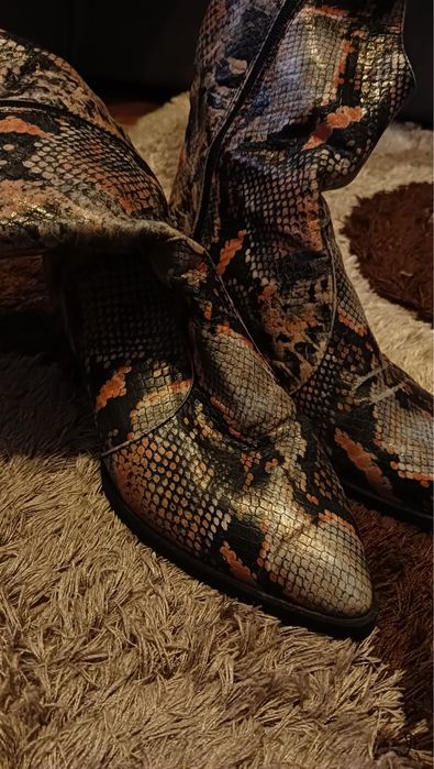 Ghete Dama . Marimea 39