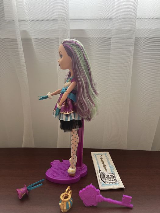 Ever After High – Madeline Hatter Signature (2013) – Оригинална Mattel