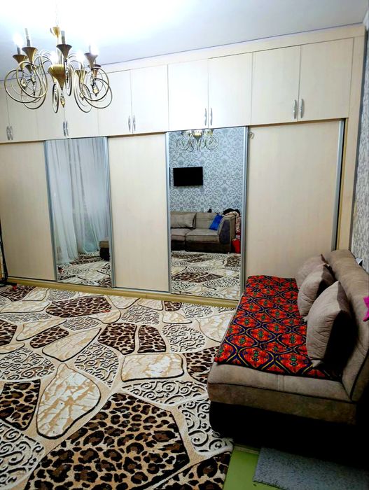 Продается 1/1/9 комнатная квартира Водник 2