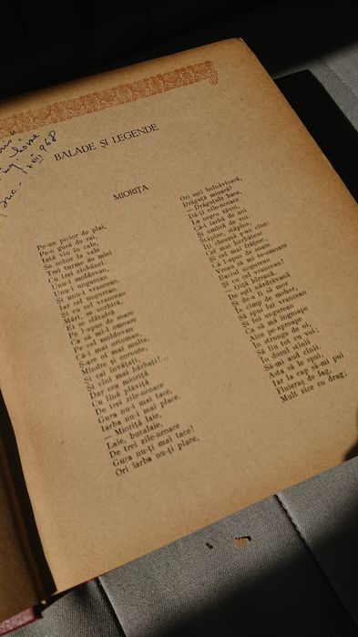 Antologia poeziei romanesti 1954