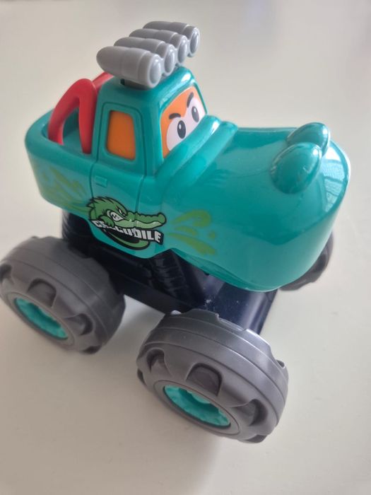 Инерционная машинки Hola