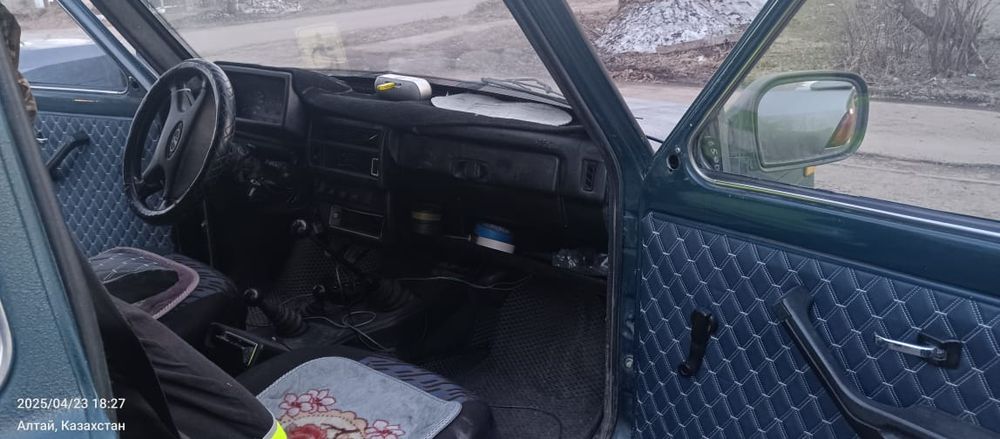 Нива 2121.                              .