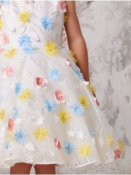 Нарядное платье для девочки